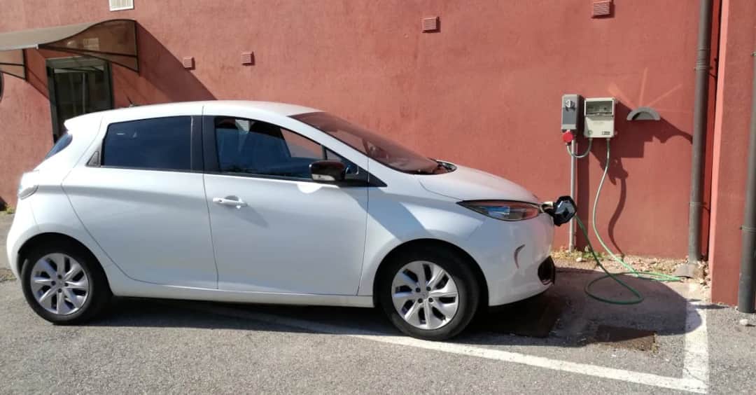 Elektryk z dofinansowaniem? Oto 7 faktów, które Cię zszokują!