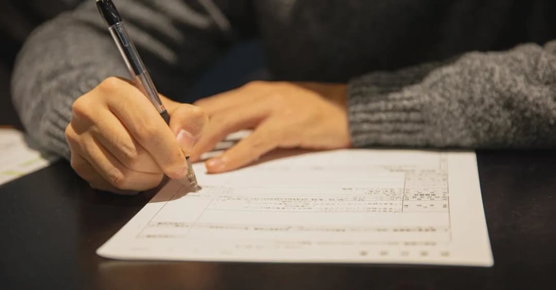 Jak bezpiecznie wypowiedzieć umowę z Eneą? Poradnik klienta